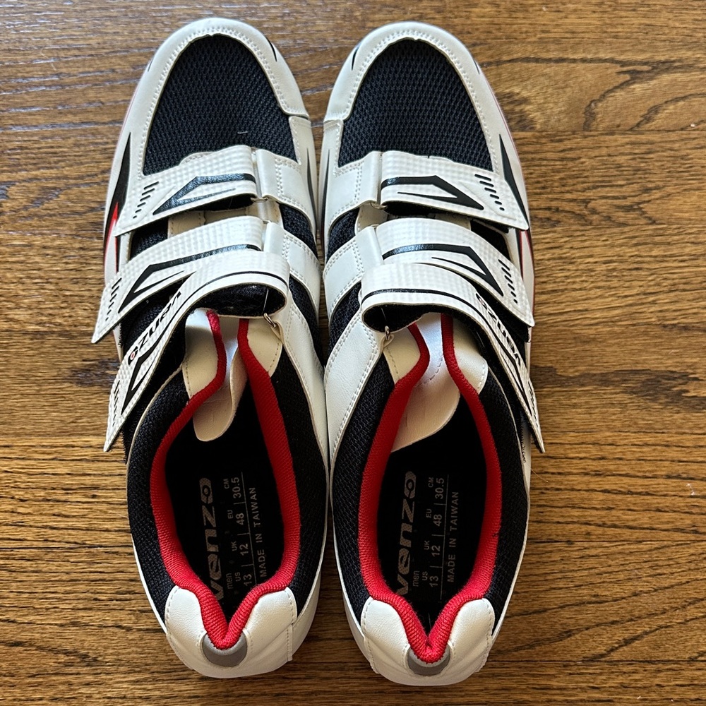 Venmo men’s cycling shoes, size 13